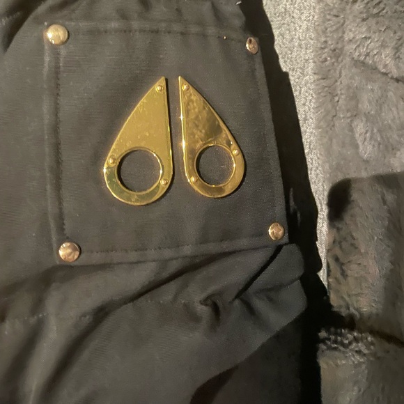 Gold moose knuckle Parka !!! - Picture 3 of 9